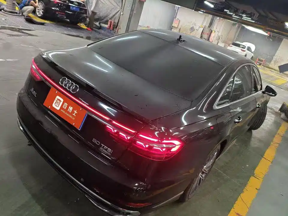 Audi A8 — миниатюра 6