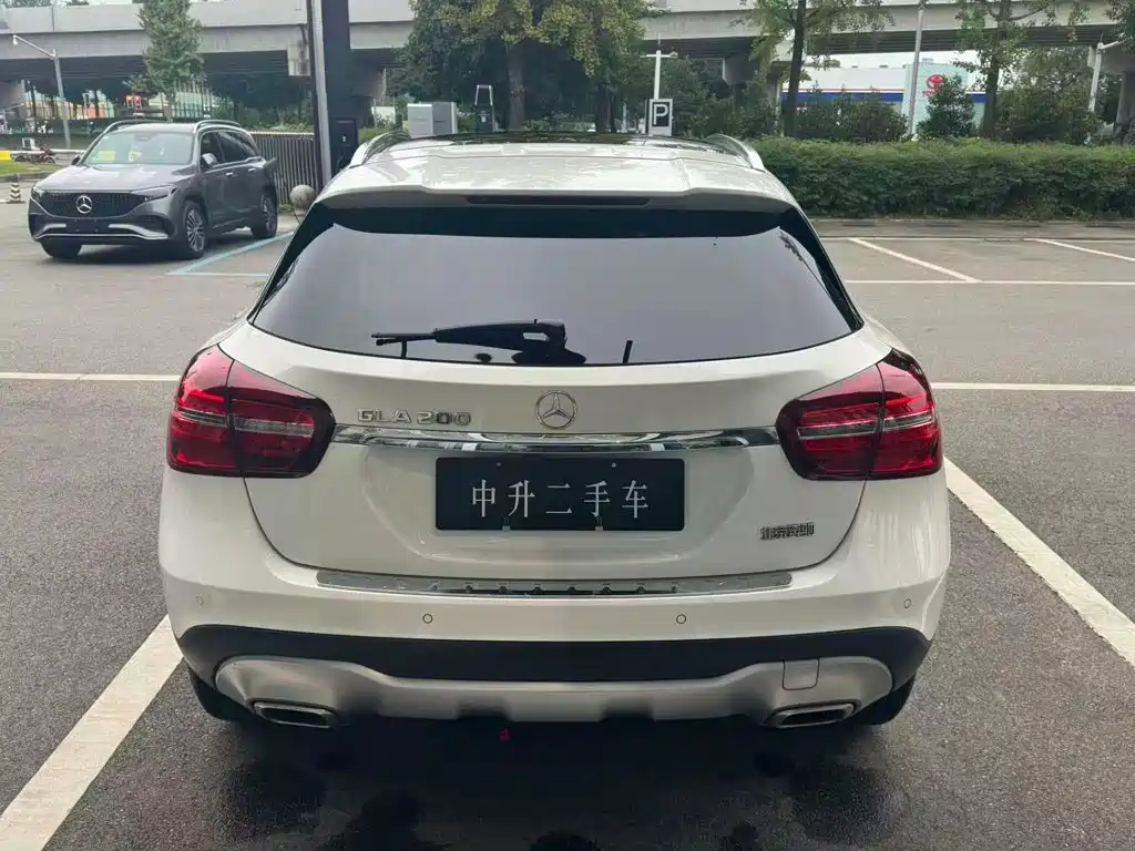 Mercedes-Benz GLA — миниатюра 7