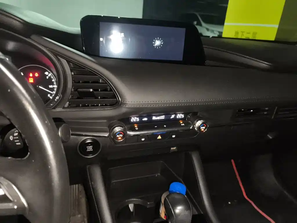 Mazda 3 Axela — миниатюра 9