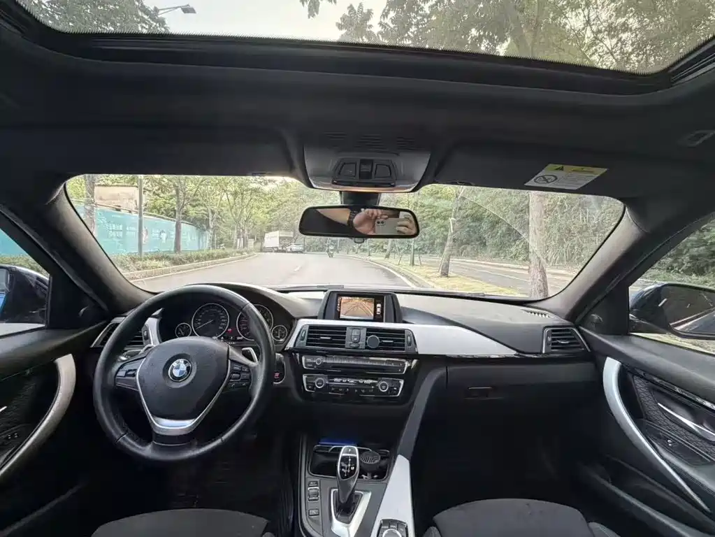 BMW 3 Series — миниатюра 6