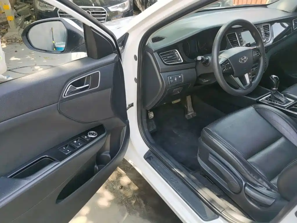 Hyundai Mistra — миниатюра 16