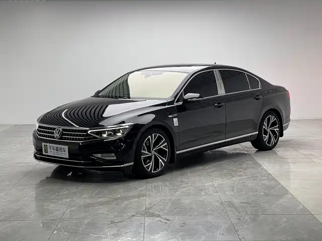 VOLKSWAGEN MAGOTAN 2021