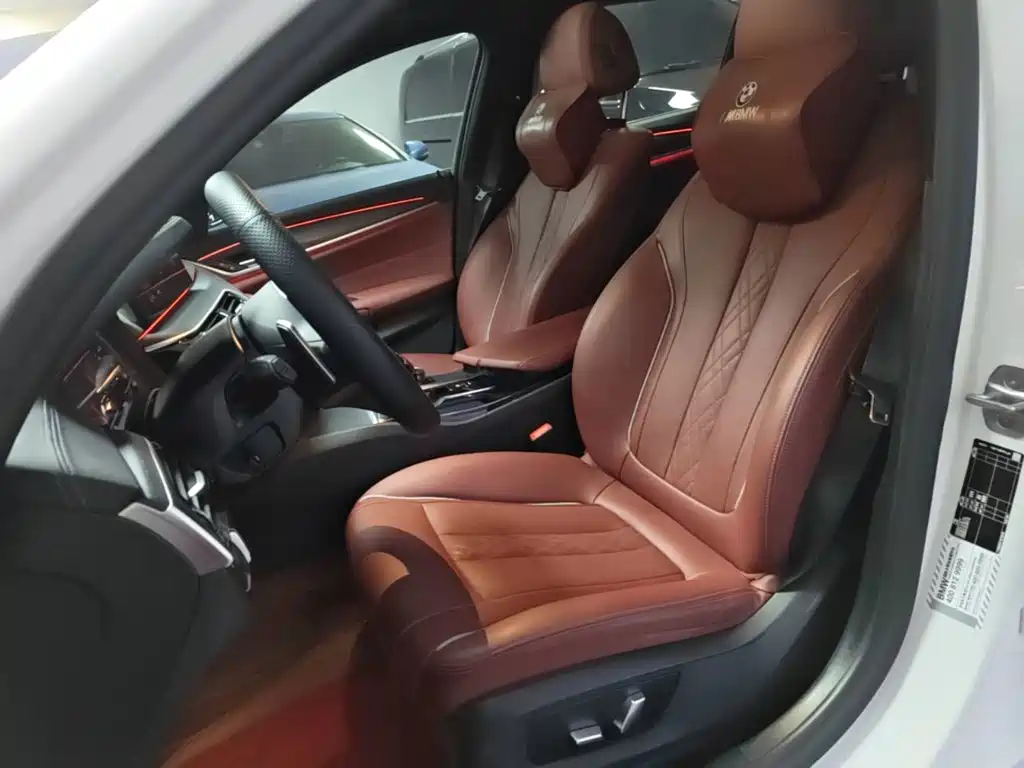 BMW 5 Series — миниатюра 15