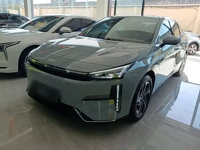 Geely Galaxy L6