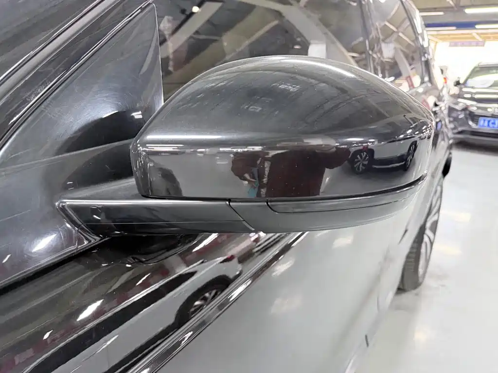 LAND ROVER DISCOVER SPORTS