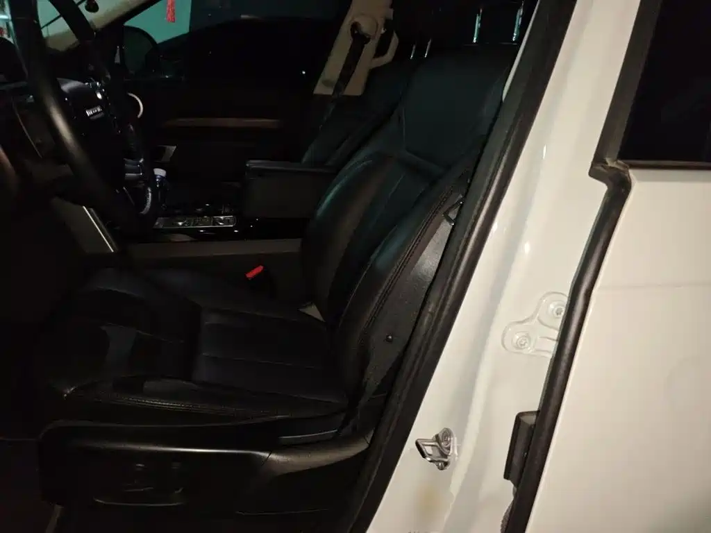 Land Rover Discovery — миниатюра 16
