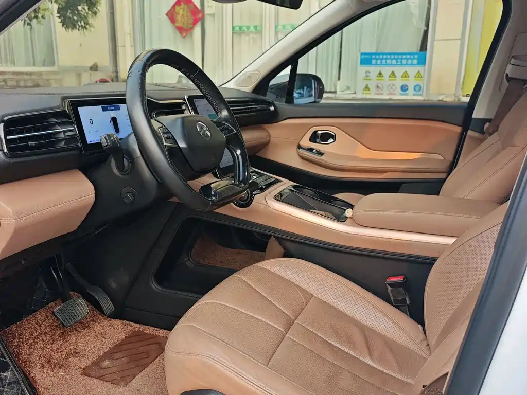 NIO ES8 — миниатюра 4