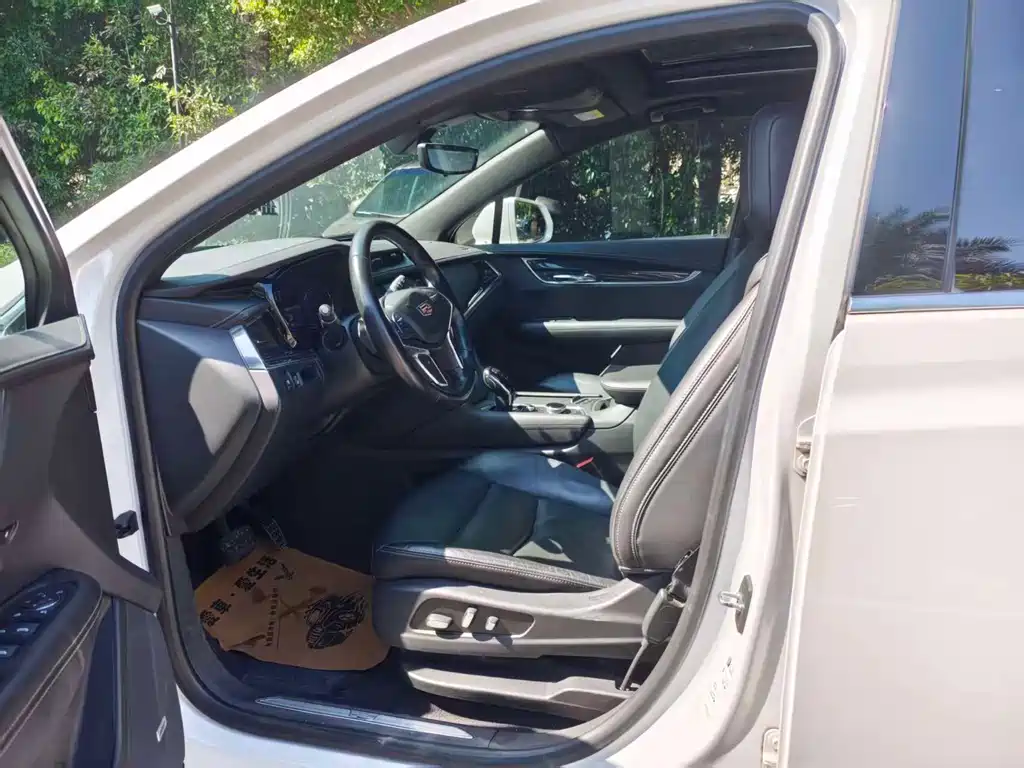 Cadillac XT5 — миниатюра 4