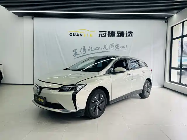 BUICK SLIGHTLY BLUE 6 2024