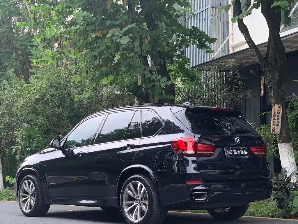 BMW X5 2014 xDrive50i M Sport