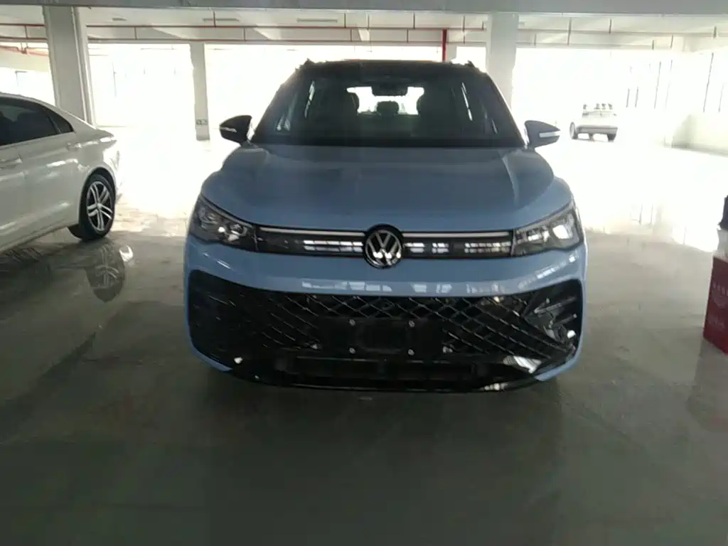 Volkswagen Tiguan L — миниатюра 3