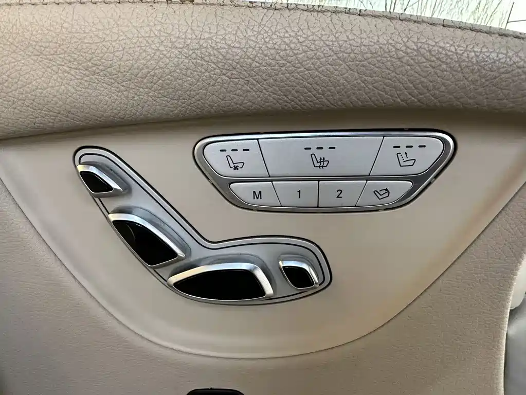 MERCEDES-BENZ V CLASS