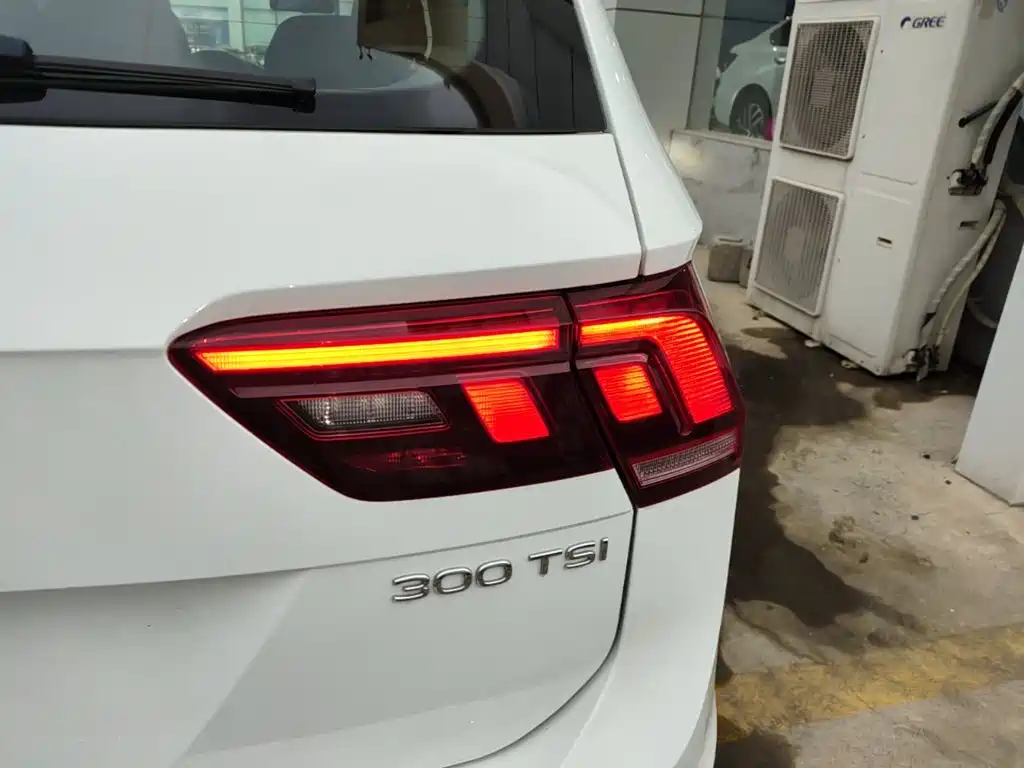 Volkswagen Tiguan L — миниатюра 8