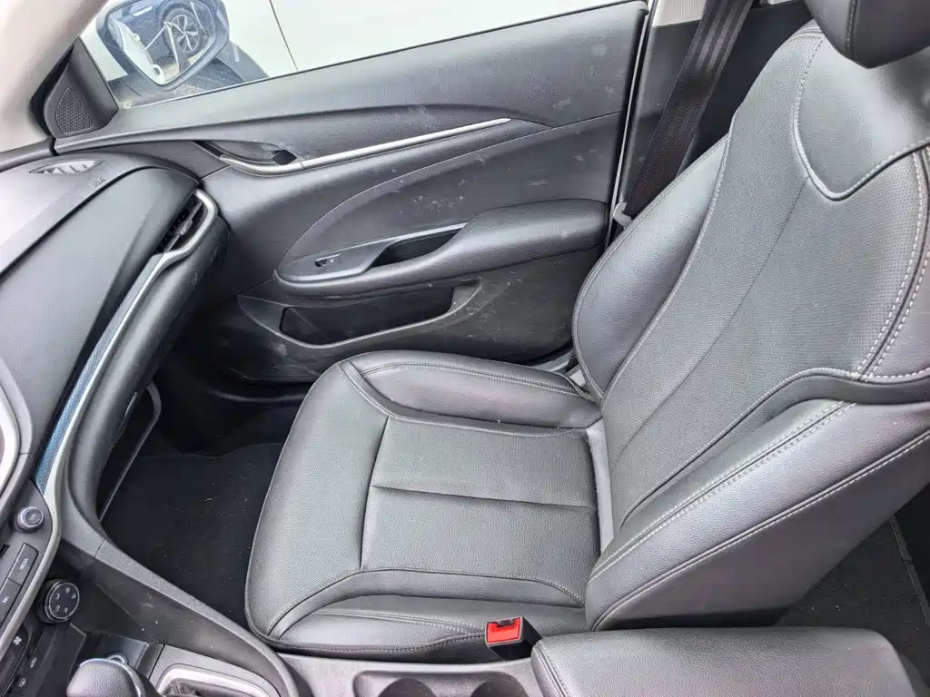 Buick Excelle — миниатюра 10