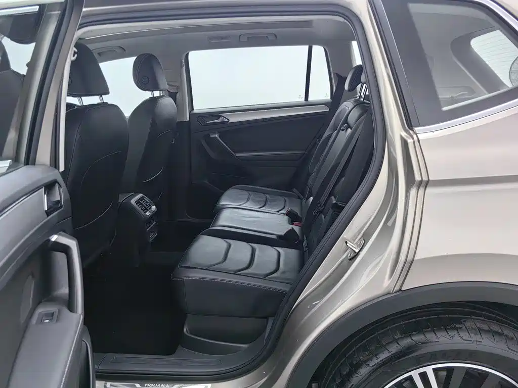 Volkswagen Tiguan L — миниатюра 15