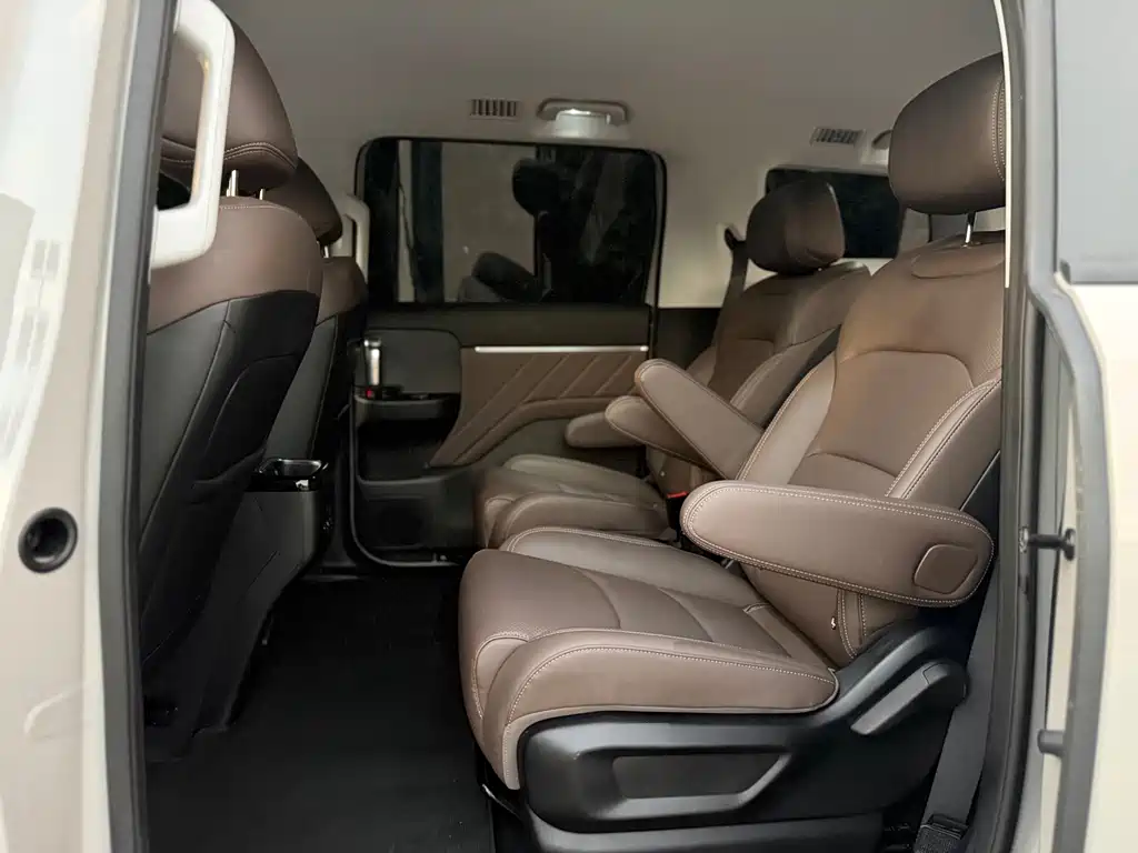 Wuling Звездный свет 730 Новая энергия — миниатюра 12