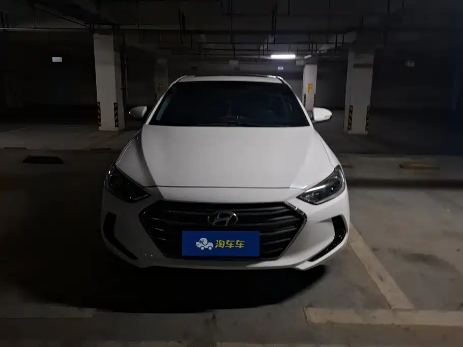 Hyundai Elantra — миниатюра 2