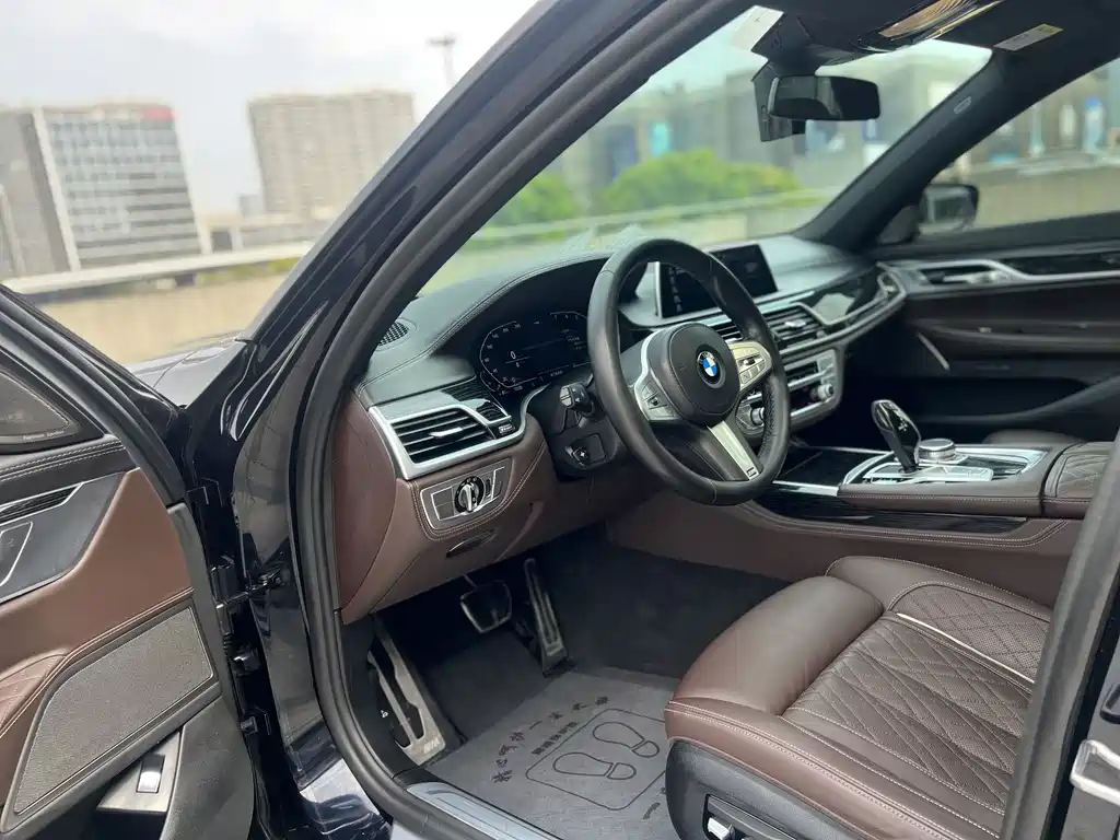 BMW 7 Series 7 2021 740Li Lead Luxury