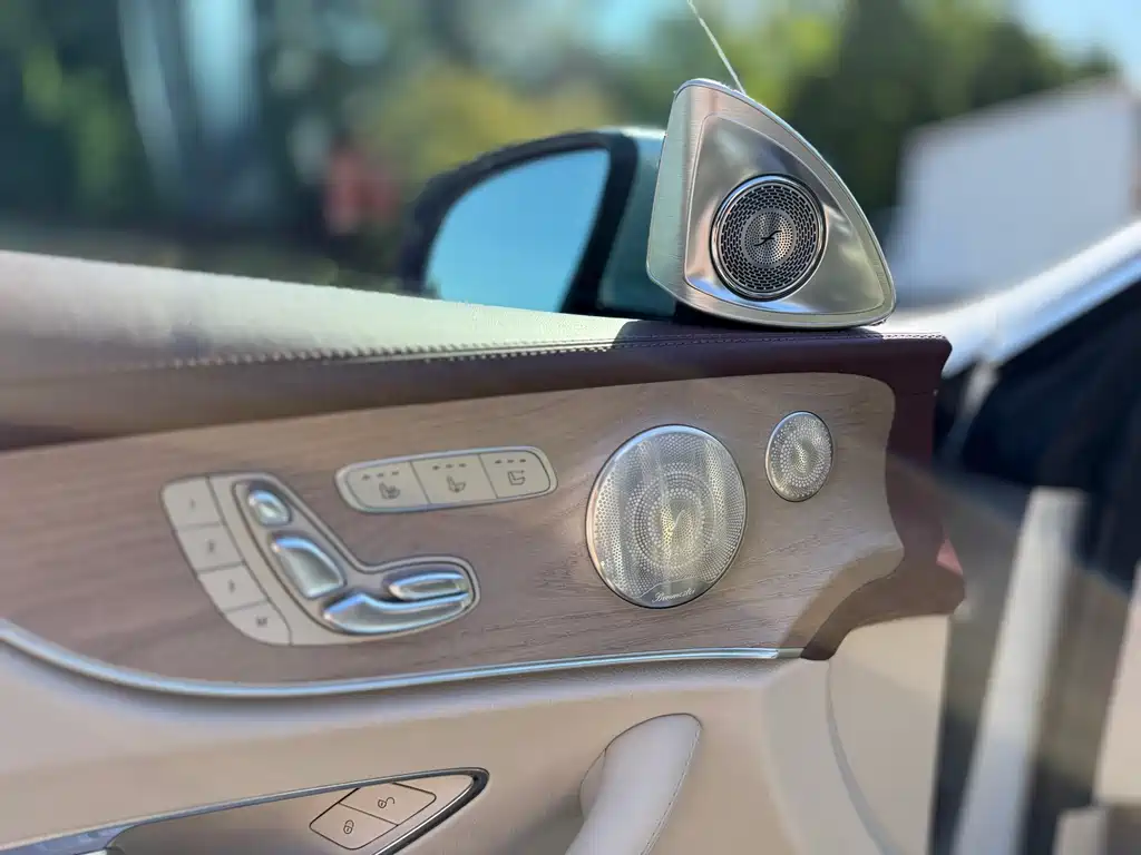 MERCEDES-BENZ E CLASS