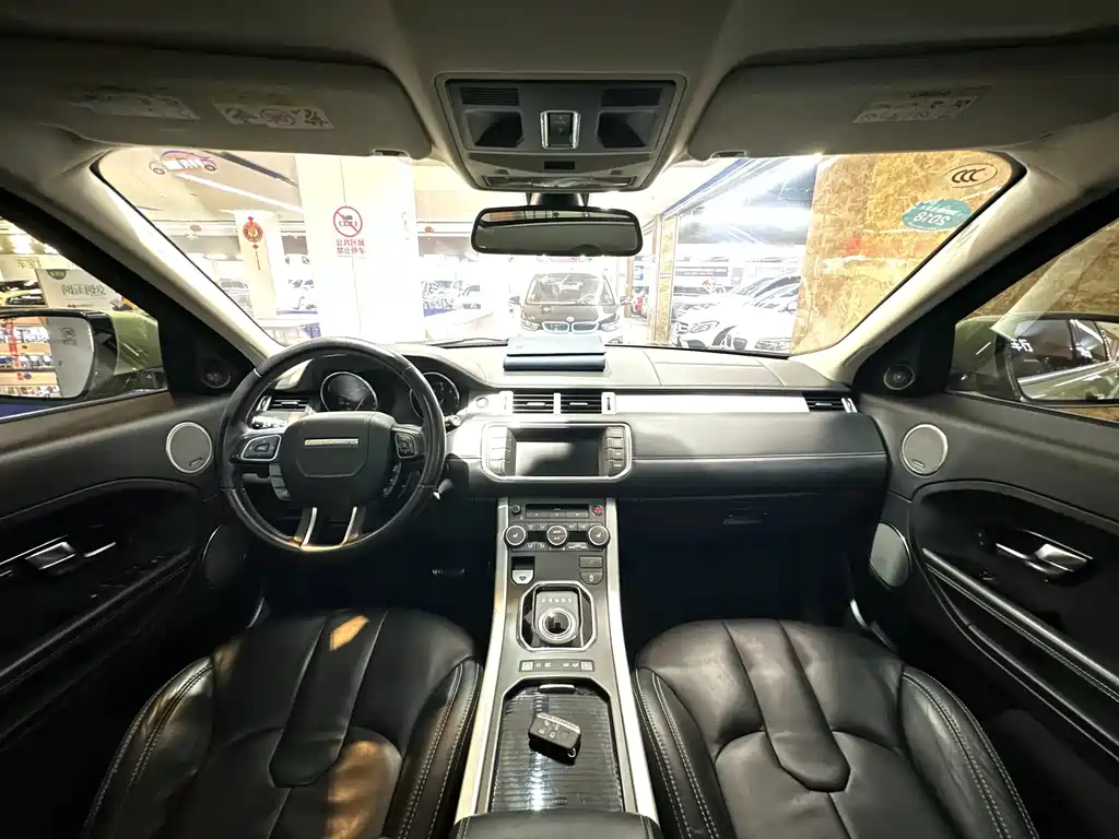 Land Rover Evoque (Import) — миниатюра 16
