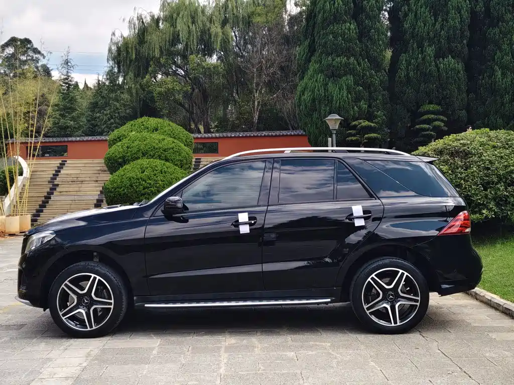 Mercedes-Benz GLE AMG — миниатюра 15