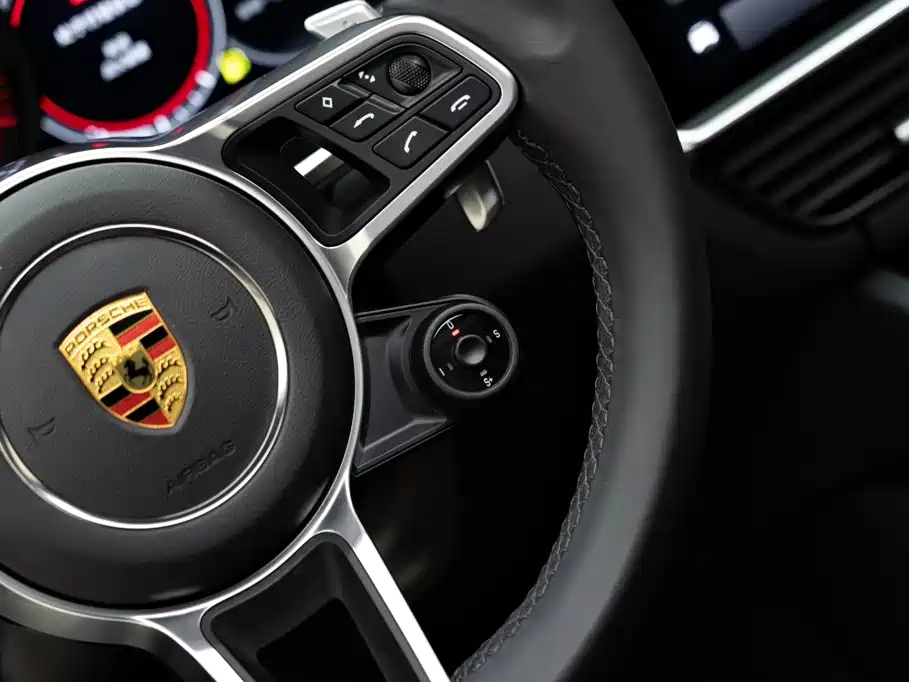 Porsche Cayenne — миниатюра 20