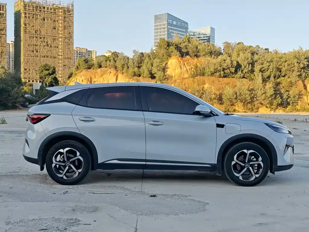 BYD Yuan Plus — миниатюра 11