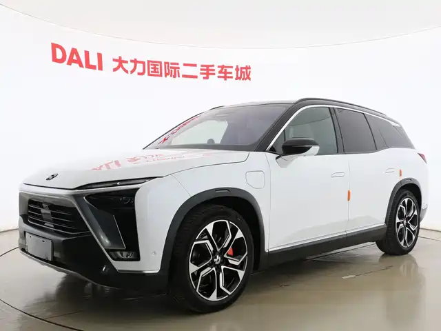 NIO ES8