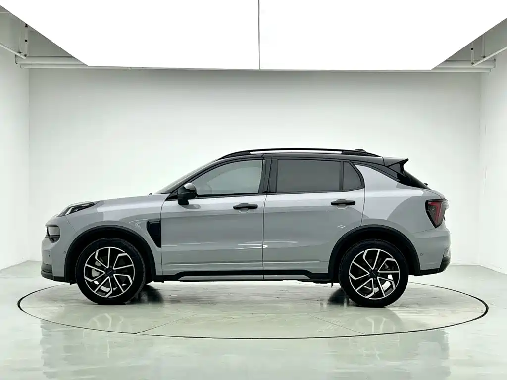 Lynk & Co 01 EM-P — миниатюра 2