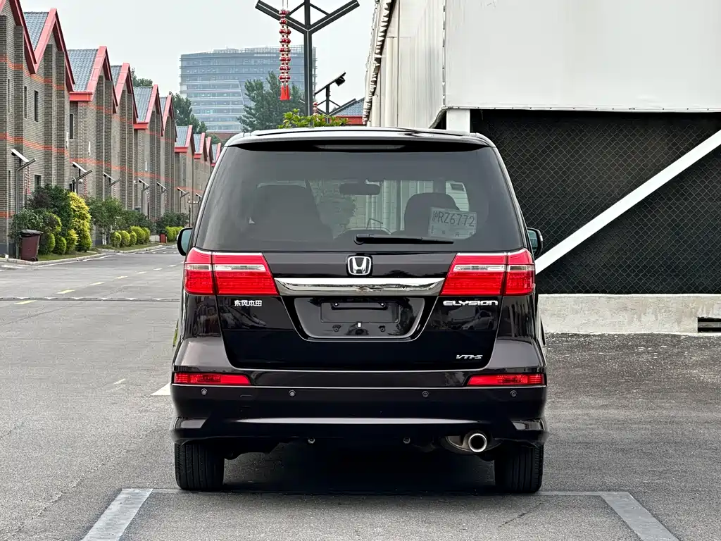Honda Elysion 2015 2.4L VTi-S Luxury