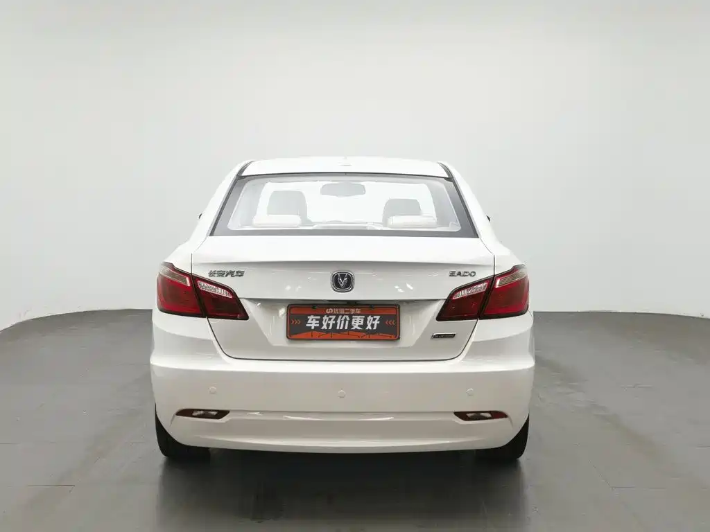 Changan Eado — миниатюра 4
