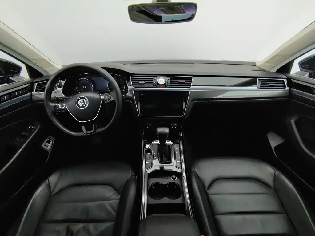Volkswagen Phideon — миниатюра 5
