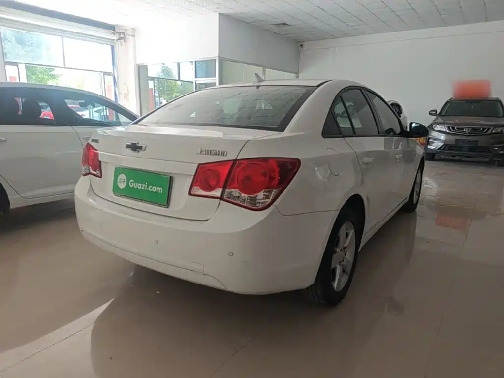 Chevrolet Cruze — миниатюра 7