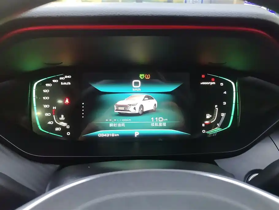 DONGFENG YI HYUN MAX