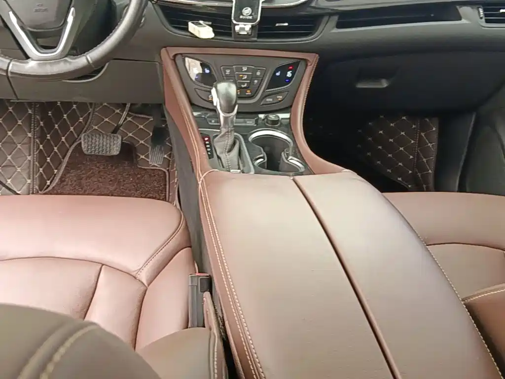 Buick Envision Plus — миниатюра 14