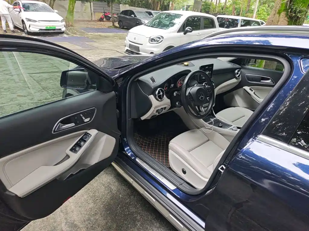 Mercedes-Benz GLA — миниатюра 16