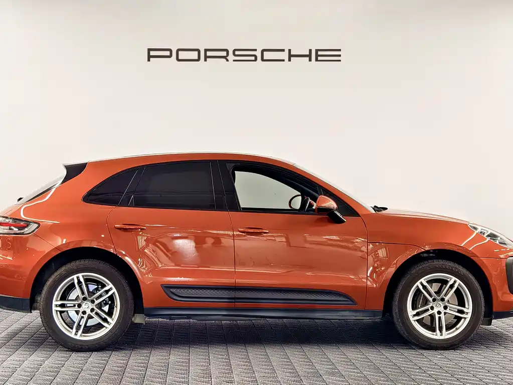 Porsche Macan — миниатюра 6