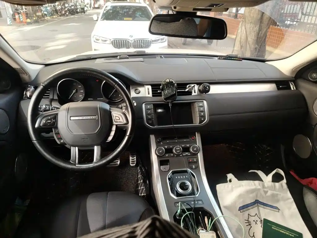 Land Rover Evoque — миниатюра 5