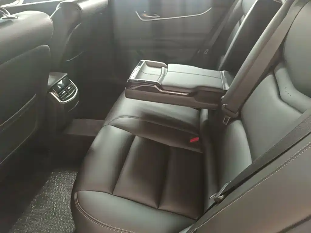 Cadillac XTS — миниатюра 17