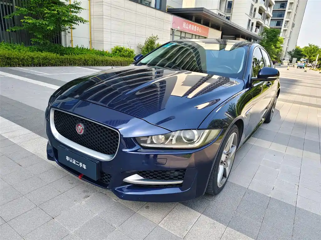 Jaguar XE 2017