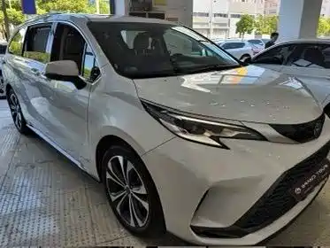 Toyota Granvia — миниатюра 2