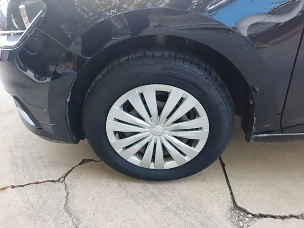 Volkswagen Santana — миниатюра 23