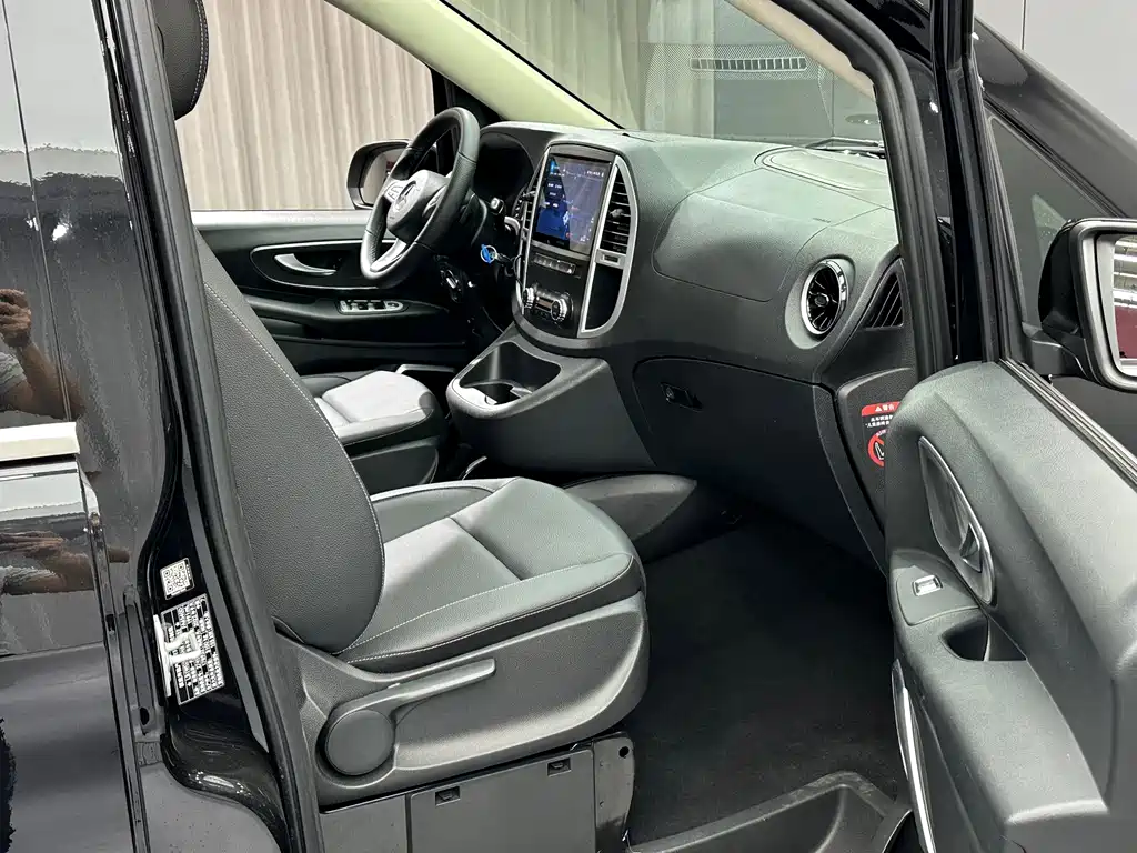 Mercedes-Benz Vito — миниатюра 33