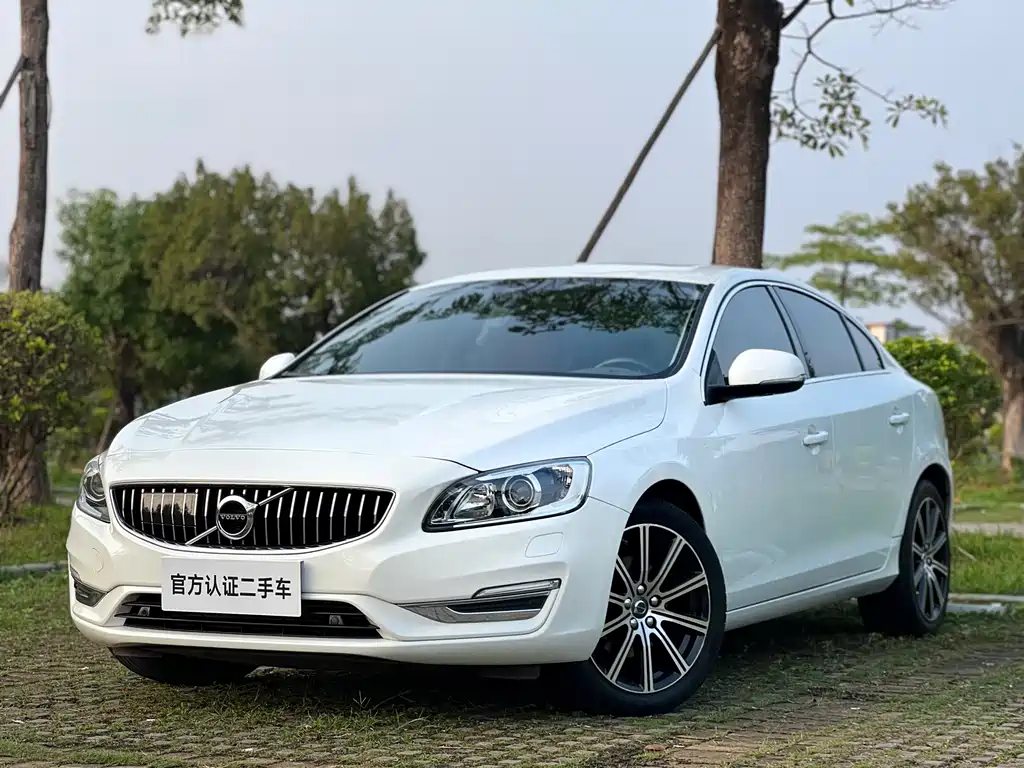 Volvo S60 2020