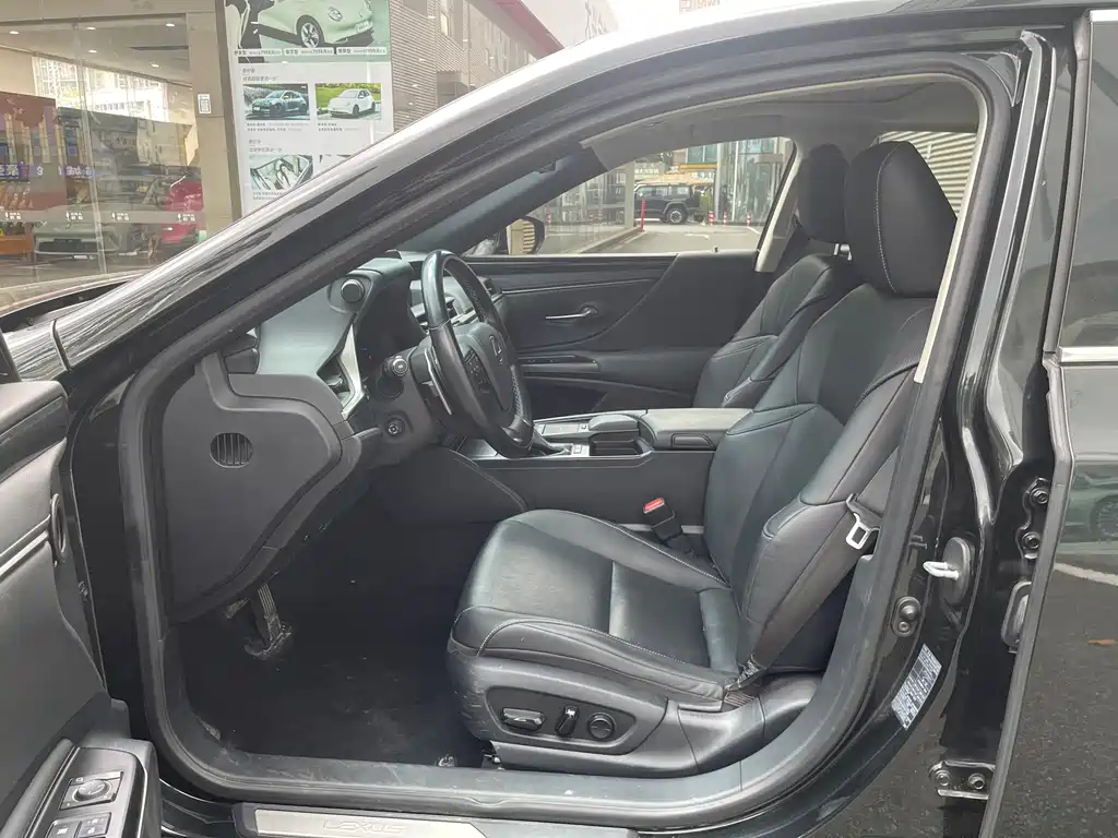 Lexus ES — миниатюра 4