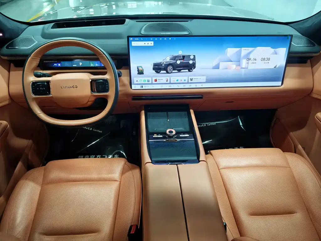 Lynk & Co 900 — миниатюра 4