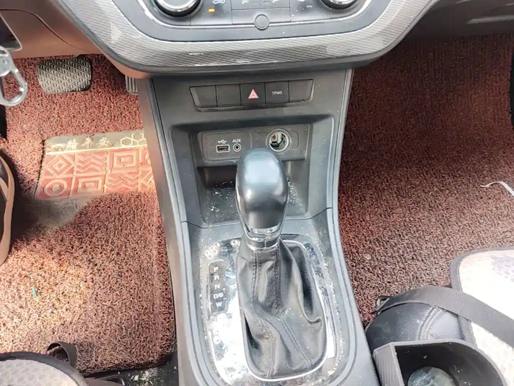 Roewe 360 — миниатюра 19