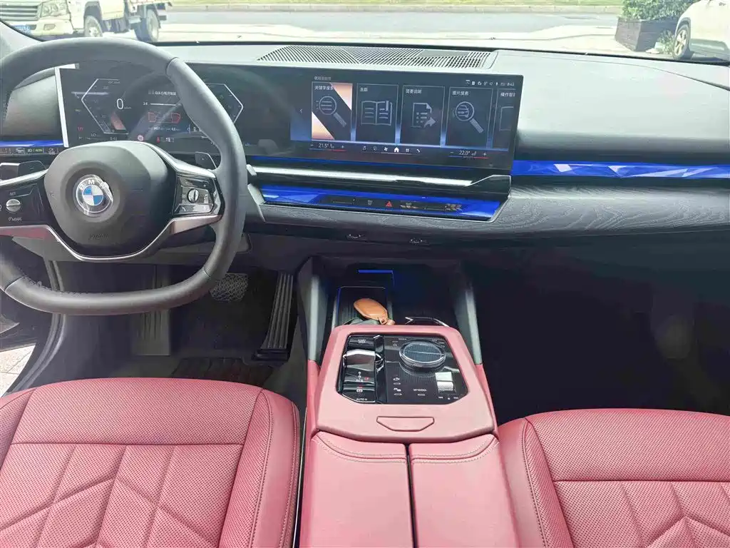 BMW 5 Series — миниатюра 12