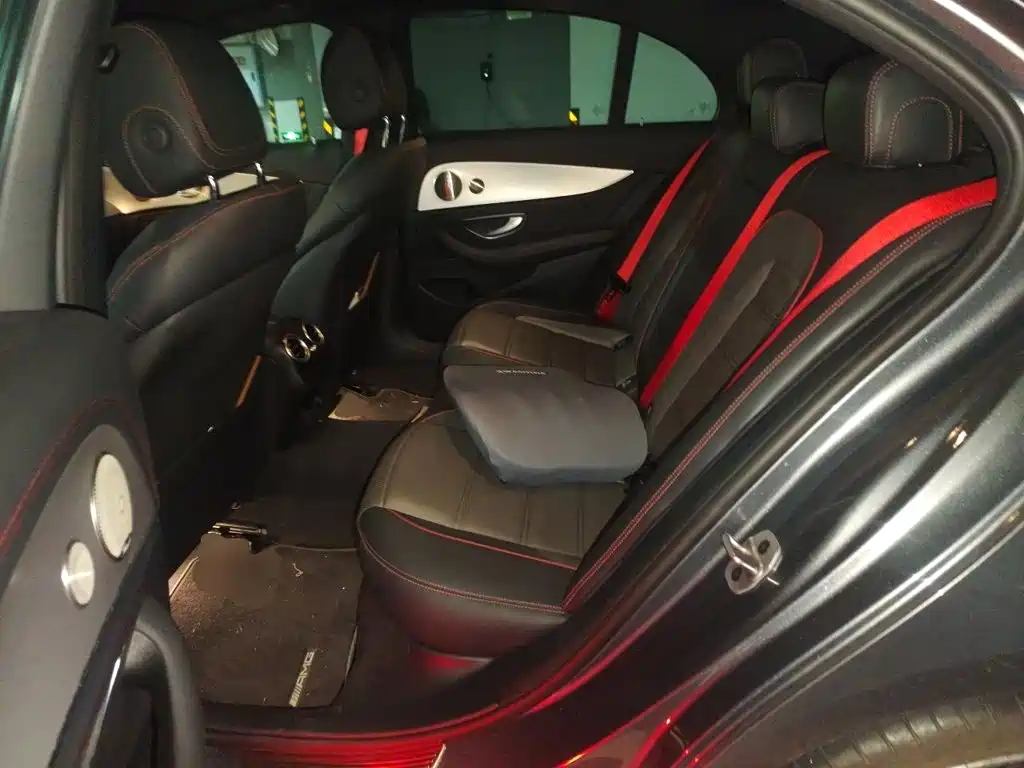Mercedes-Benz E-Class AMG — миниатюра 18