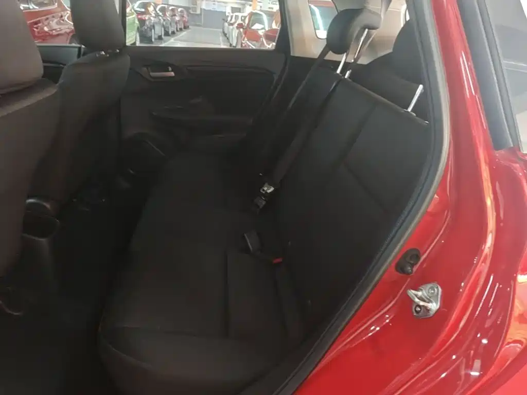 Honda Fit — миниатюра 17
